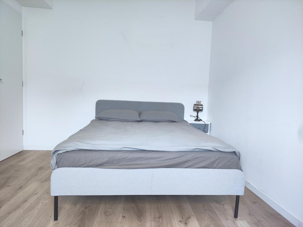 Cozy Sunshine Apartment With Balcony 4 Persons Max Ivry-sur-Seine Bagian luar foto